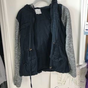 MAKE OFFERS💛 Cargo Jacket w/ Sweater Arms